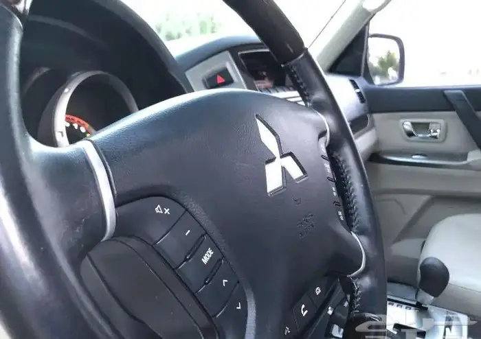 ميتسوبيشي باجيرو 2022 فل سعودي ممشي قليل مخزن 25 ألف 17