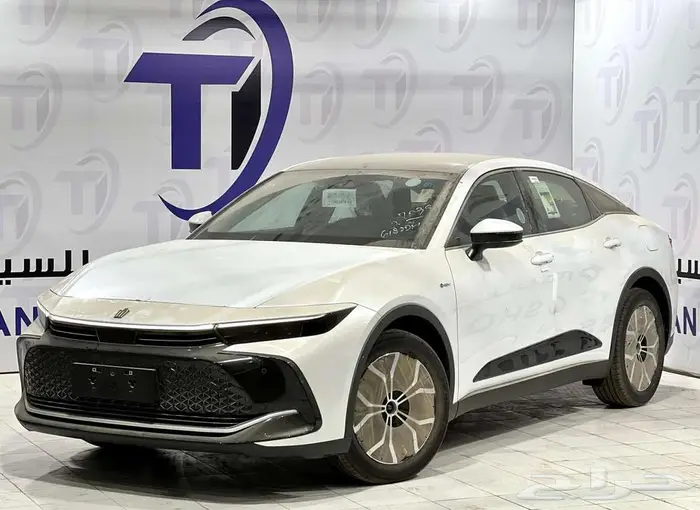 كراون 2.5 برستيج هايبرد 2026 2