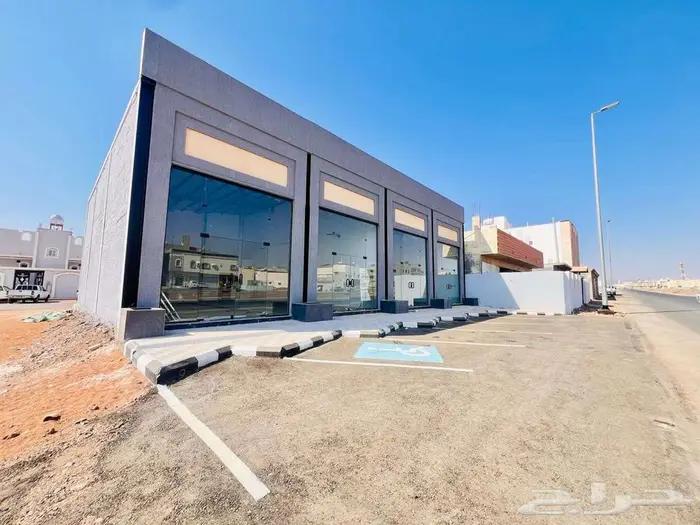 معارض للايجار على شارع الامام الترمذي بالعزيزية 2