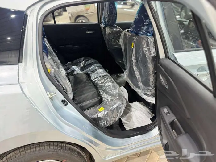 سوزوكي سويفت GLX فل 2025 7