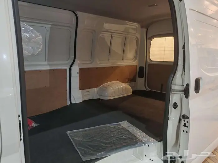 تويوتا هايس بضاعة 2026 سقف عالي ديزل (قير عادي) 4