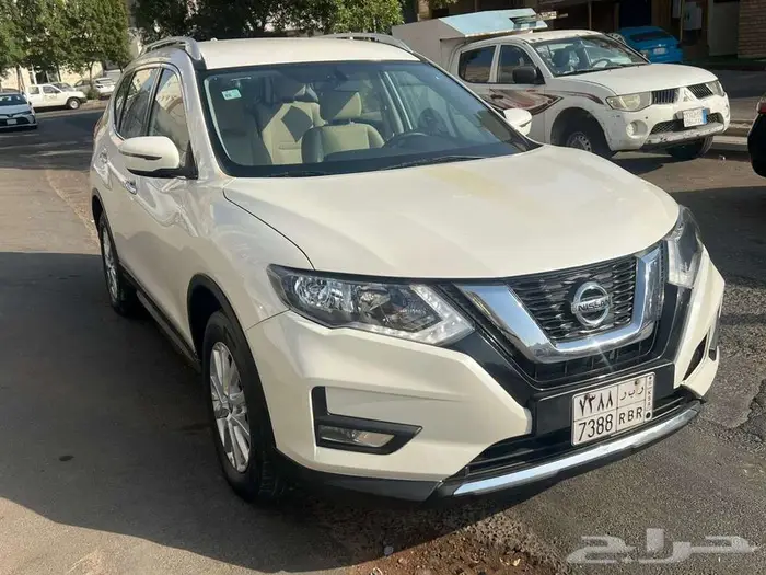 نيسان اكستريل 2022 استاندر دبل عداد قليل 2