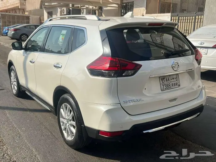 نيسان اكستريل 2022 استاندر دبل عداد قليل 4