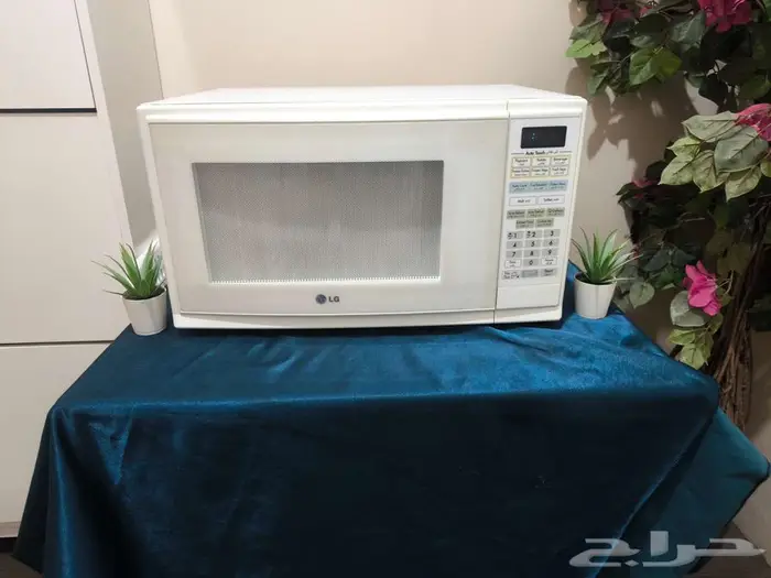 ميكرويف LG حجم 40 0