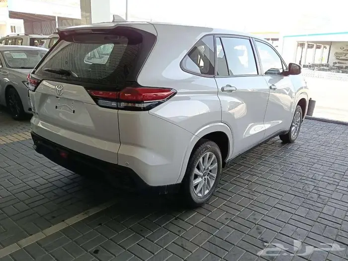 تويوتا انوفا GL م 2025 - سعودي 3