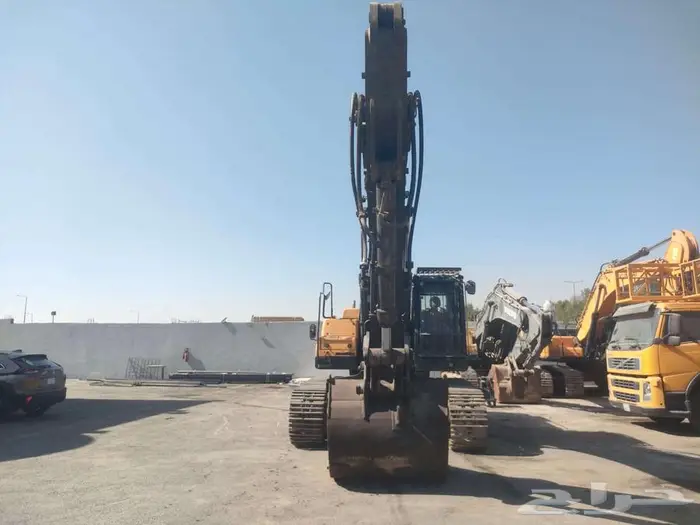 بوكلين حفار Volvo موديل EC480DL للبيع بحاله ممتازه جدا 2