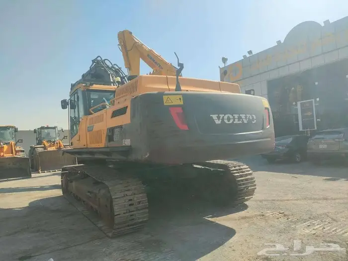 بوكلين حفار Volvo موديل EC480DL للبيع بحاله ممتازه جدا 1