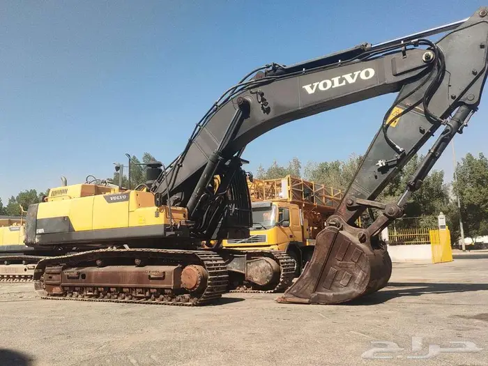 بوكلين حفار Volvo موديل EC480DL للبيع بحاله ممتازه جدا 20