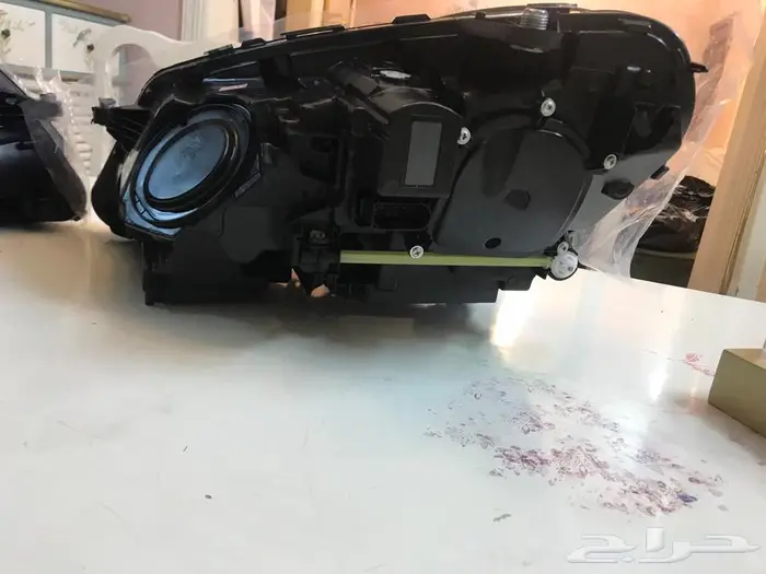 شمعات مرسيدس E 8