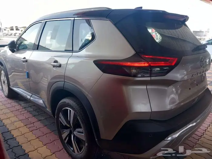 نيسان اكس تريل فل كامل 4