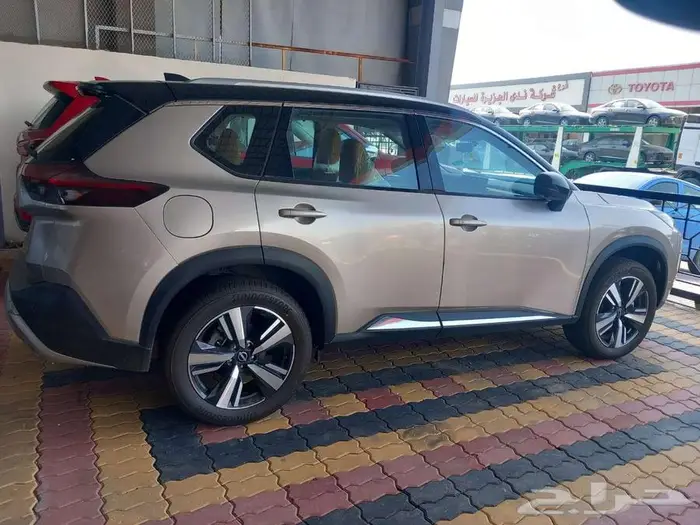 نيسان اكس تريل فل كامل 5