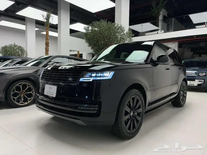 رنج روفر فوج SE موديل 2025 ب 720 ألف ريال 1