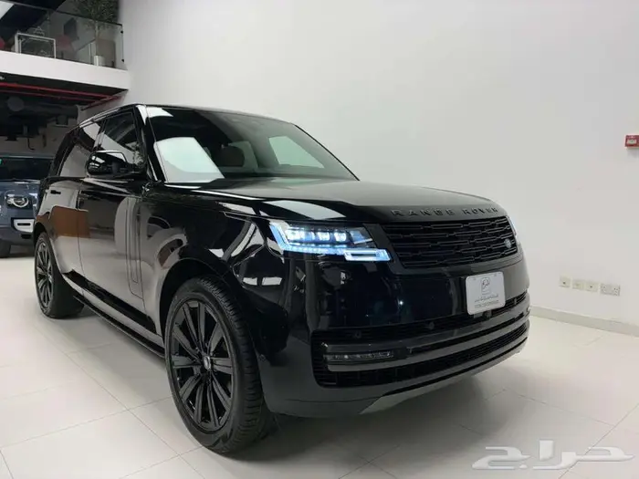 رنج روفر فوج SE موديل 2025 ب 720 ألف ريال 3
