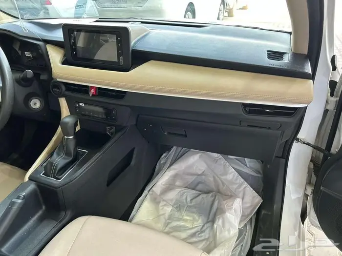 تويوتا يارس 2023 Y 10