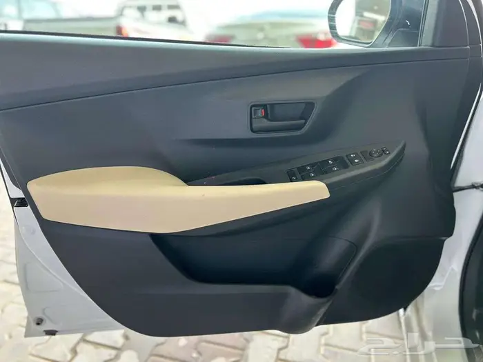 تويوتا يارس 2023 Y 16