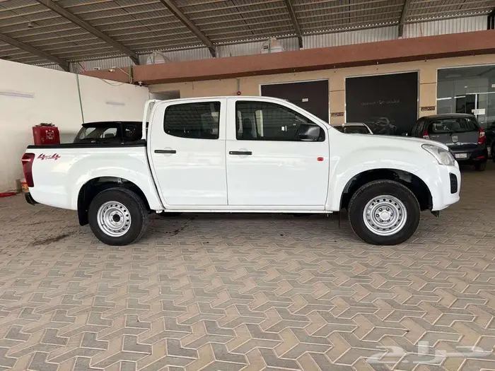 ايسوزو بكب غمارتين موديل 2023 ستاندر دبل 1