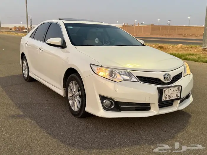 للبيع كامري 2013 فل كامل مستخدم واحد من الوكاله 0