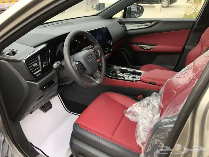 لكزس NX 350 AA 2025 تيتانيوم داخلي احمر 9
