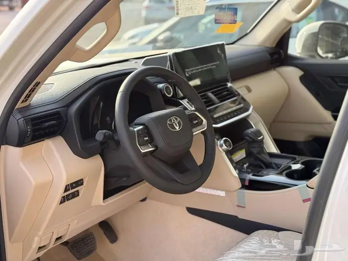 لاندكروزر GXR L3 بنزين 2025 امتلك سيارتك كاش او تقسيط 8