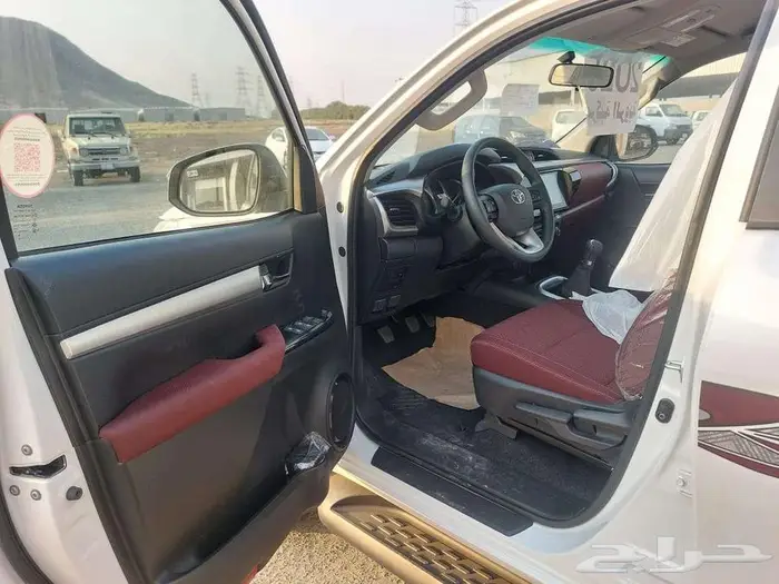 تويوتا هايلوكس غمارتين دبل S-GLX قير عادي 3