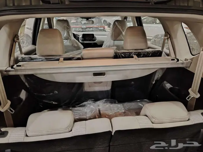 نيسان اكس تريل7 راكب دبل 2025 اسود X -TRAIL 5