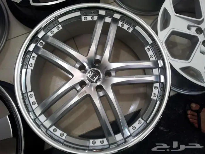 تتوفير جميع جنوط شرطة فوزن من 17 الي 22 انيش 94