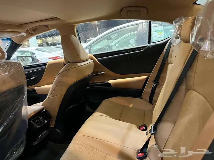 لكزس ES250 AA ستاندر 2025 (سعودي بطاقة جمركية) 6