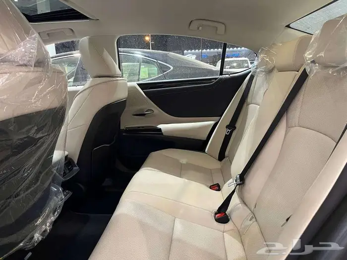 لكزس ES250 AA ستاندر 2025 (سعودي بطاقة جمركية) 15