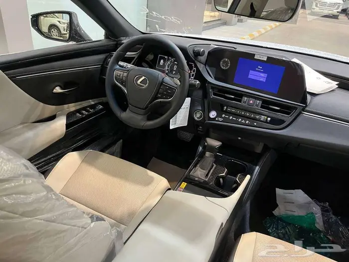 لكزس ES250 AA ستاندر 2025 (سعودي بطاقة جمركية) 17