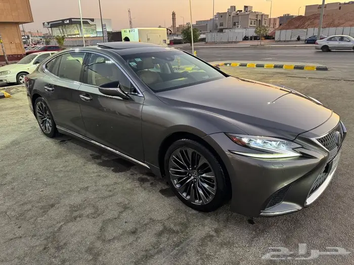 لكزس LS350 BB 2018 18