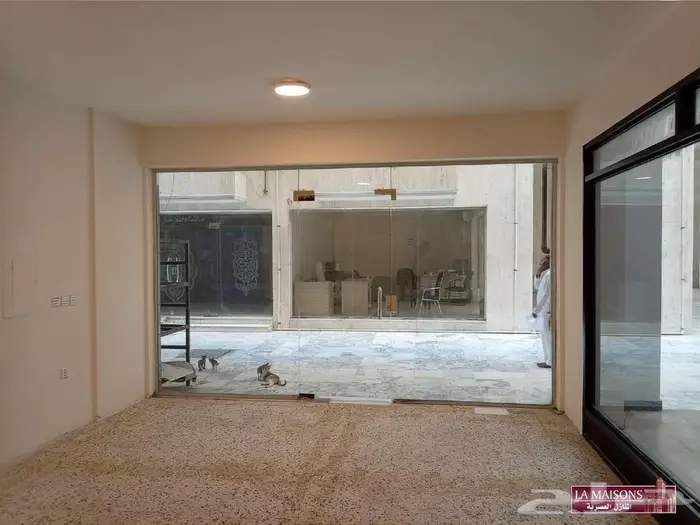 للايجارمحل تجاري رقم 207 بمركز مليباري سنتر 11