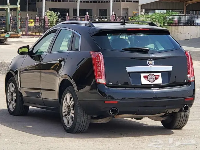 كاديلاك SRX 2011 7