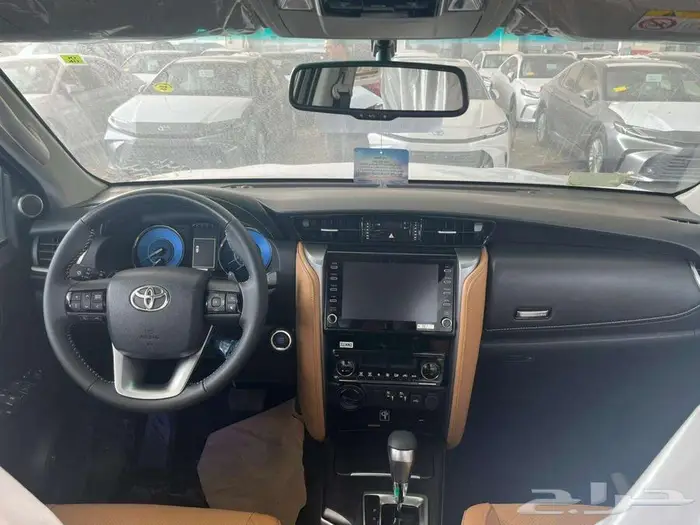 فورتشنر VX3 2025 2