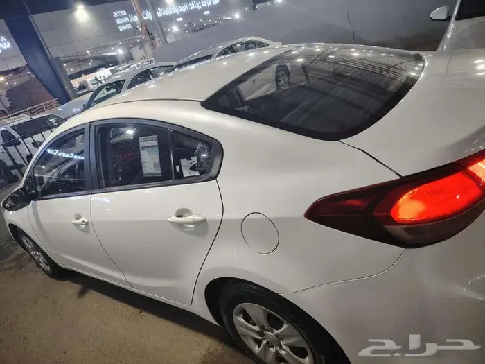 كيا سيراتو ابيض 2017 5