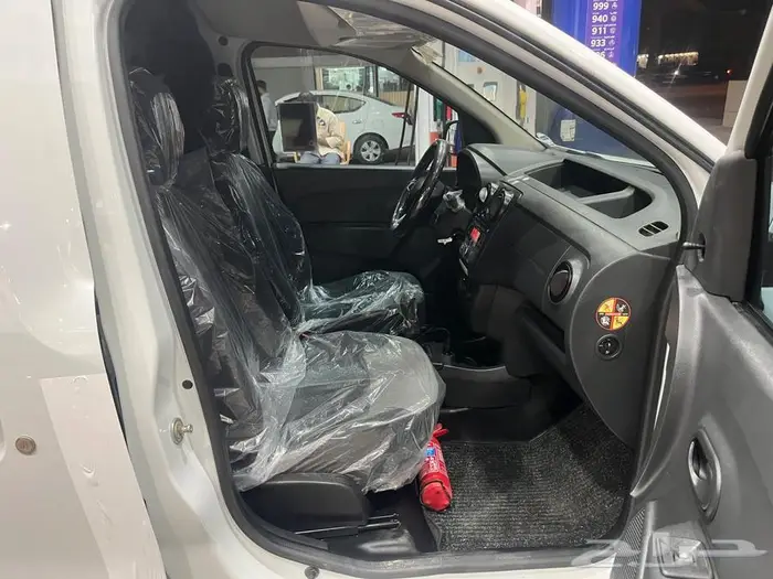 فان رينو دوكر 2022 نضيف جدا 18