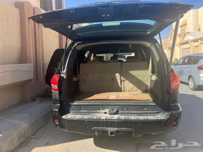 بسكويا تويوتا 1