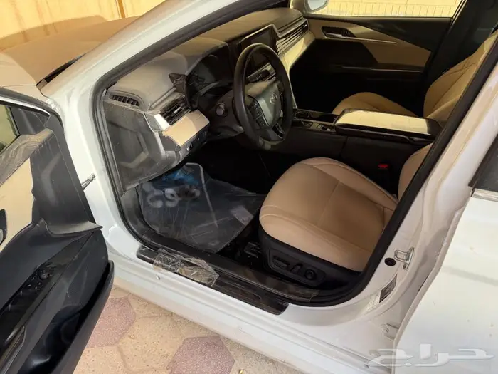 كامري بريمي 2025 4