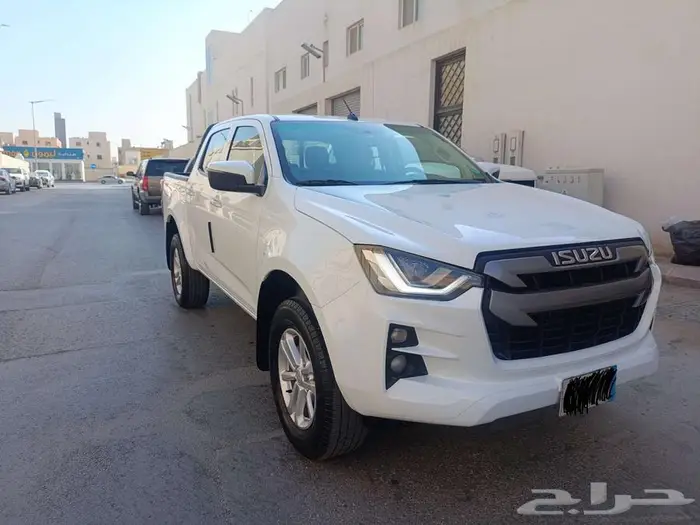 ايسوزو ديماكس الممشى قليل دبل2022 LS قير اوتماتيك بدي وكاله 5