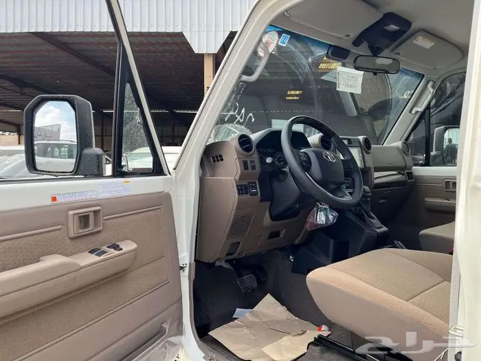 تتوفر فئات تويوتا ربع اصفار لمبيعات النقد والتأجير باقل ربح 1