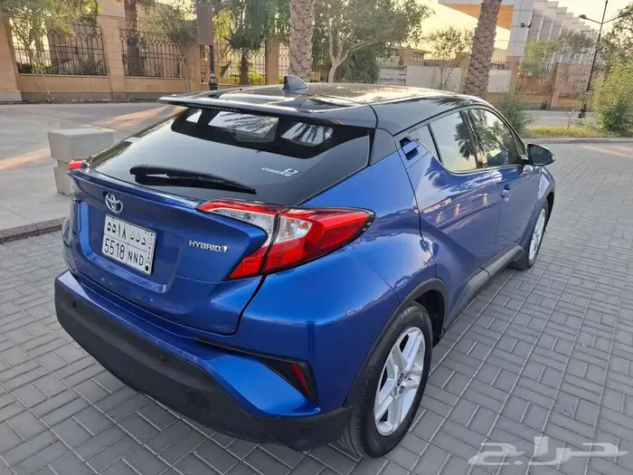 تويوتا CH-R سي اتش ار للبيع 18