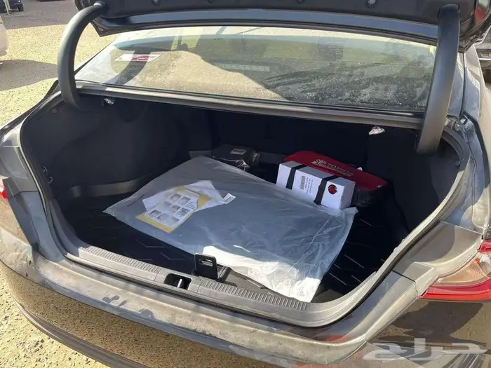 تويوتا كامري E 2025 نقد وتقسيط 7