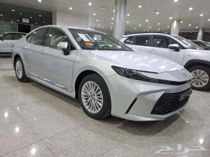 كامري ال اي نص فل اسود وابيض وفضي اقل سعر 10