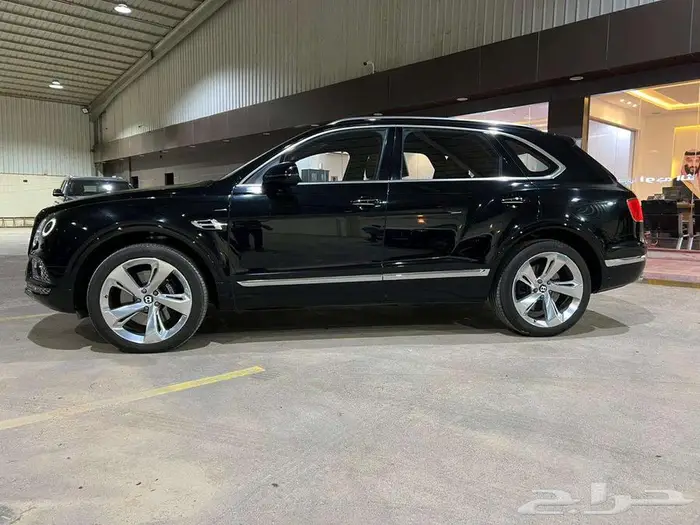 بنتلي بنتياقا موديل 2019 سعودي بدى وكالة 6