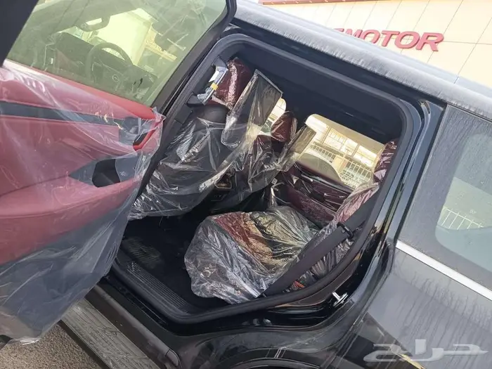 نيسان باترول بلاتينيوم اسود داخل احمر تنفس طبيعي 2026 5