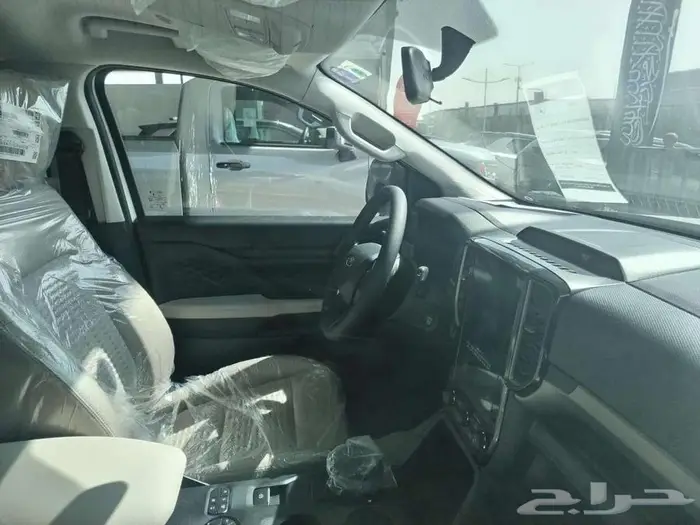 فورد ايفرست استاندرد XLS 2025 1