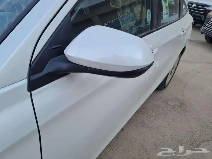 تويوتا يارس نص فل 2026 6