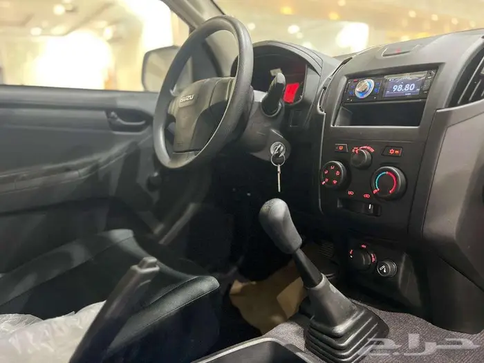 ايسوزو ديماكس غمارتين 2025 بدون دبل 24