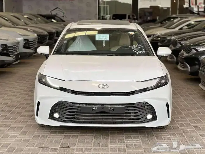 تويوتا كامري E-PLUS هايبرد 2025 كاش واقساط 0