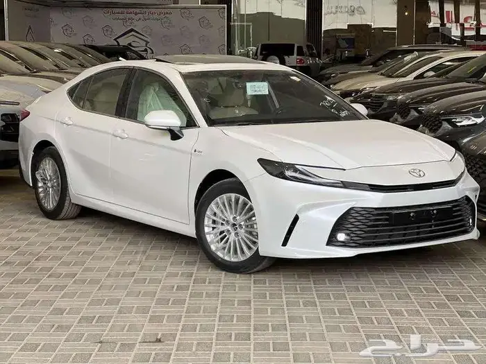 تويوتا كامري E-PLUS هايبرد 2025 كاش واقساط 2