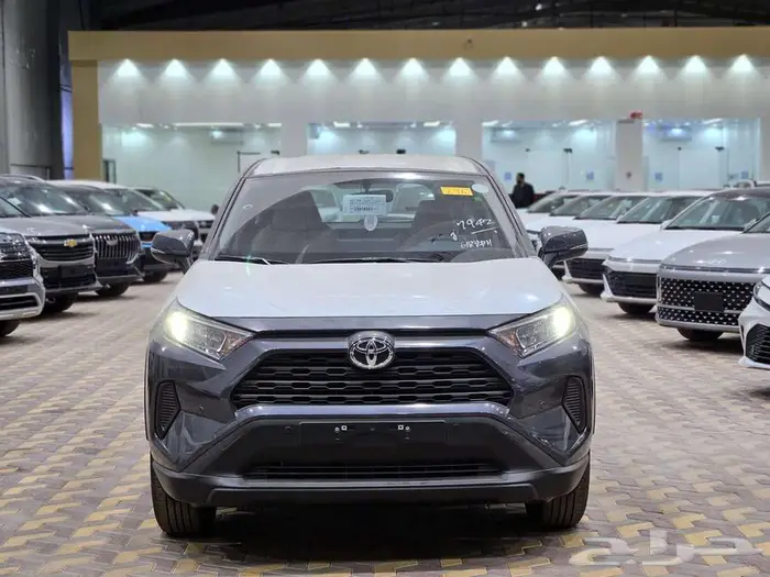 تويوتا راف فور LE بنزين دبل 2025كاش وأقساط 3